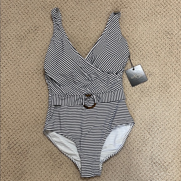 NEW NipTuck Sorrento Navy Belted Jean Ring Front Tummy Control Swimsuit 6 - Picture 1 of 11
